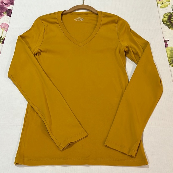 J. Crew Tops - J Crew Perfect Fit Tee NWOT